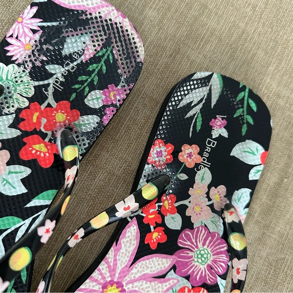 Vera Bradley Floral Flip Flops - Picture 3 of 4